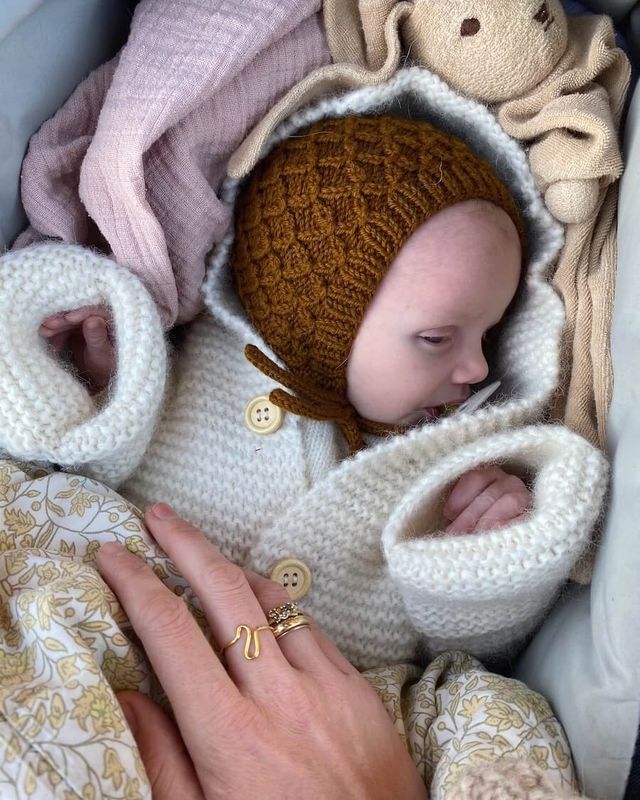 Petiteknit Selmas Sovedrakt
