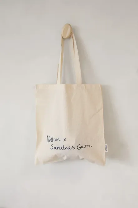 Hovedbilde Sandnesgarn + Vollan totebag